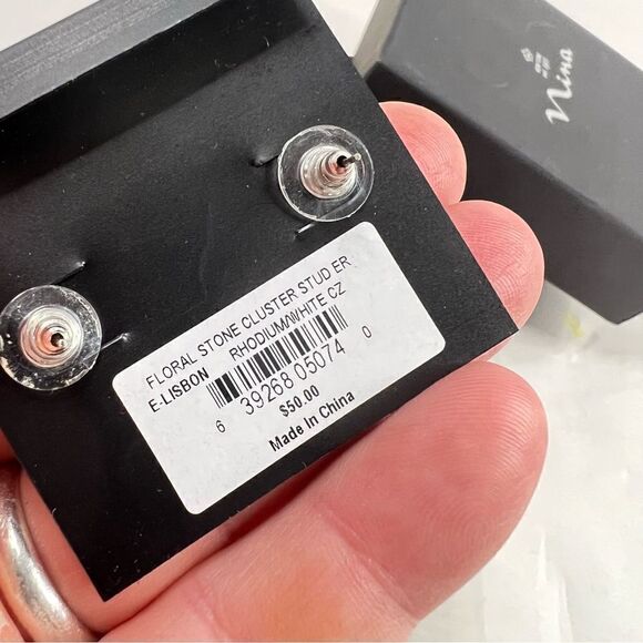 NINA
Lisbon Floral Stone Cluster Earrings NWT - Picture 5 of 7